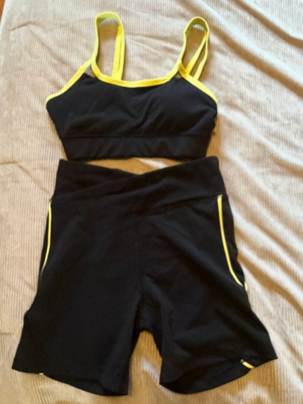 Sincerely Jules Active S  Black & Neon Lime Green Set